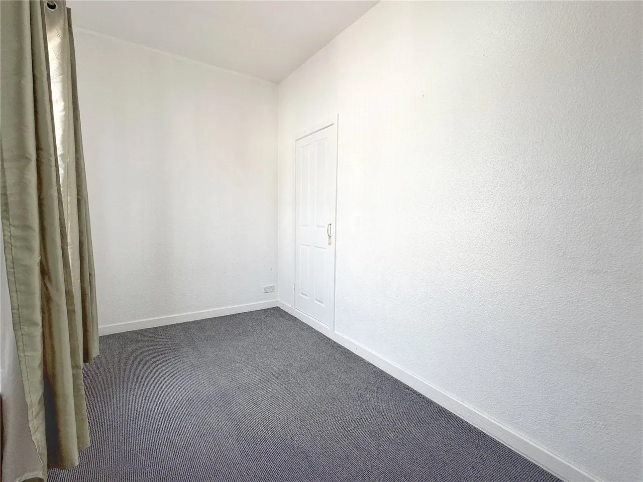 Grosvenor Street, Heywood, OL10, photo 8