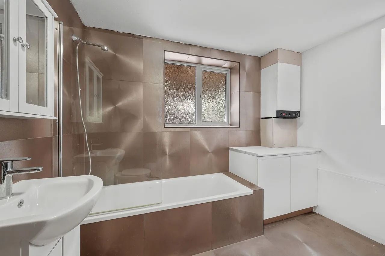 Nursery Road, London, SW19, photo 10
