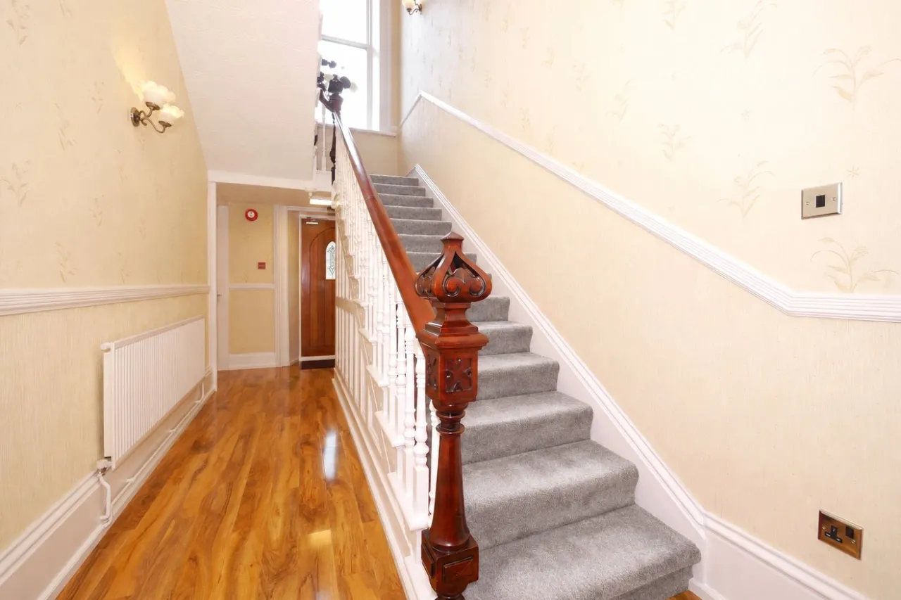 Spring Bank Place, Bradford, BD8, photo 3