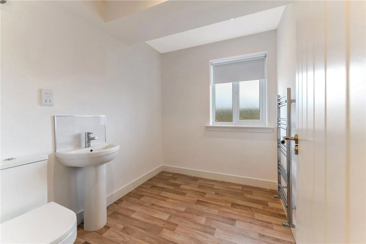 Riverside Gardens, Cronberry, Cumnock, East Ayrshire, KA18, photo 13