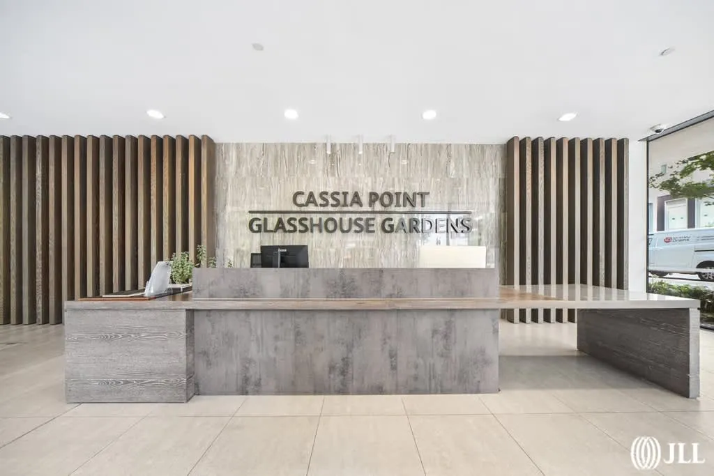 Glasshouse Gardens, London, E20, photo 15