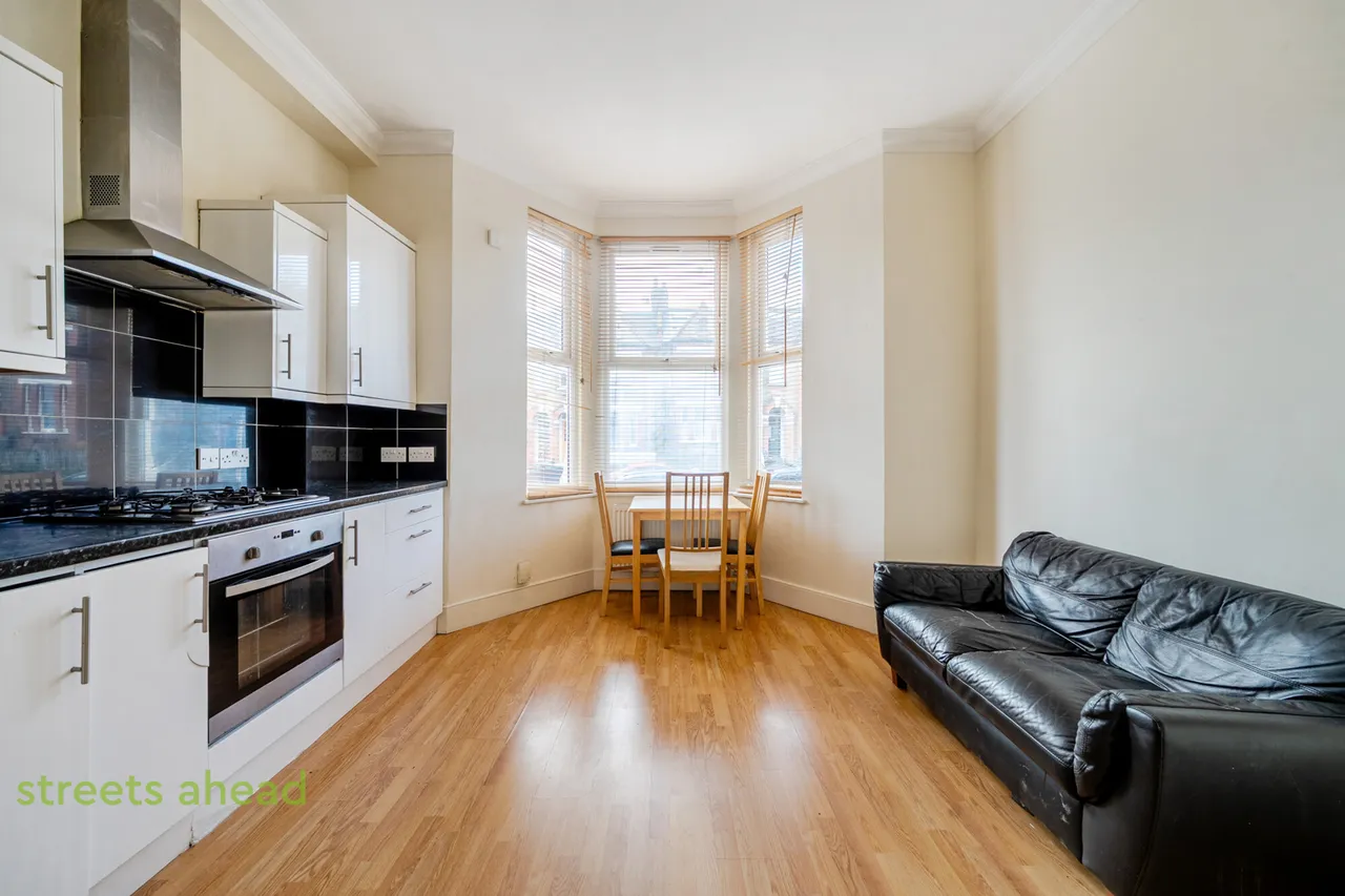 Gipsy Road, London, SE27, photo 2