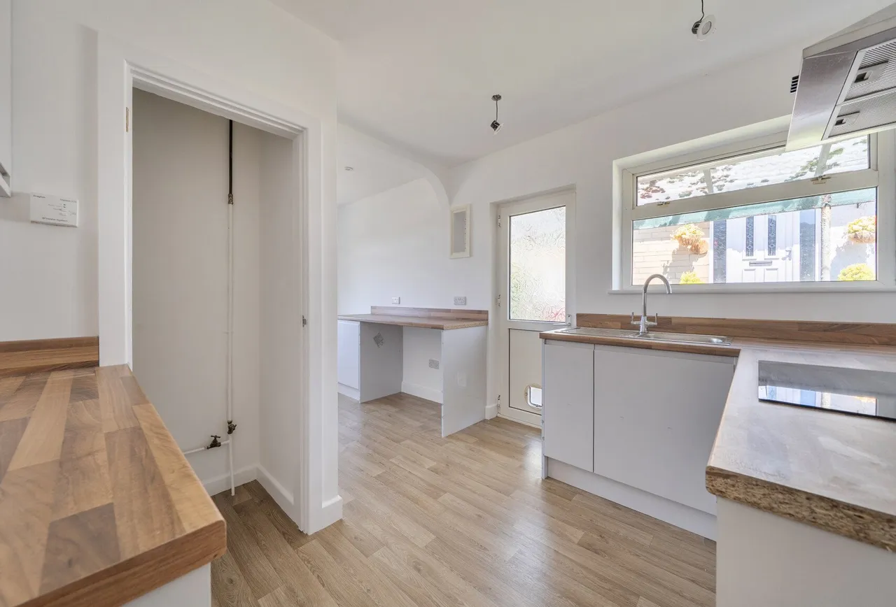 St. Anthonys Drive, Gloucestershire, Wick, BS30 5PW, photo 4