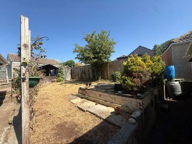 St. Anthonys Drive, Gloucestershire, Wick, BS30 5PW, photo 13