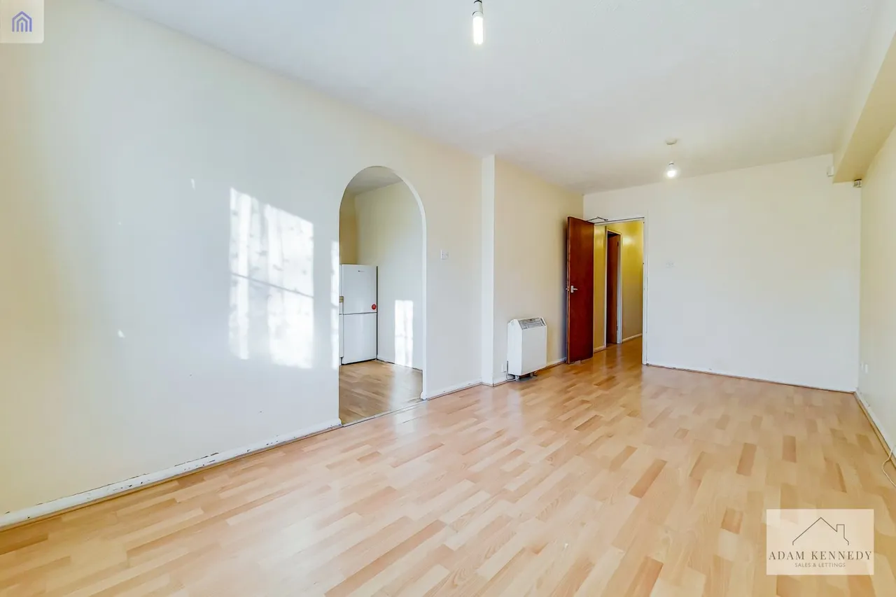 Flat 2 Stuart House 24 Scotland Green Road, Enfield, Greater London, EN3 4RU, photo 7