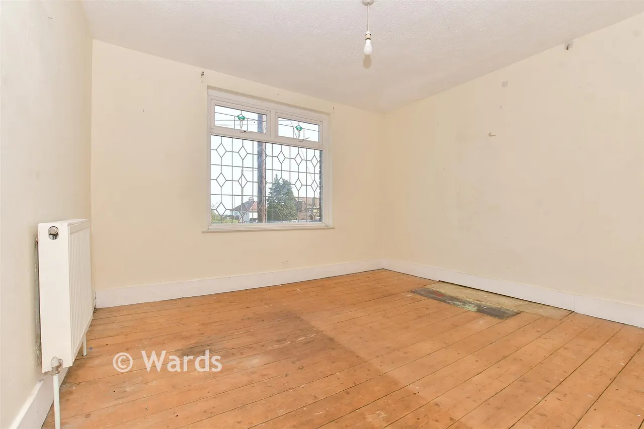 St. Richard's Road, Deal, CT14, photo 12
