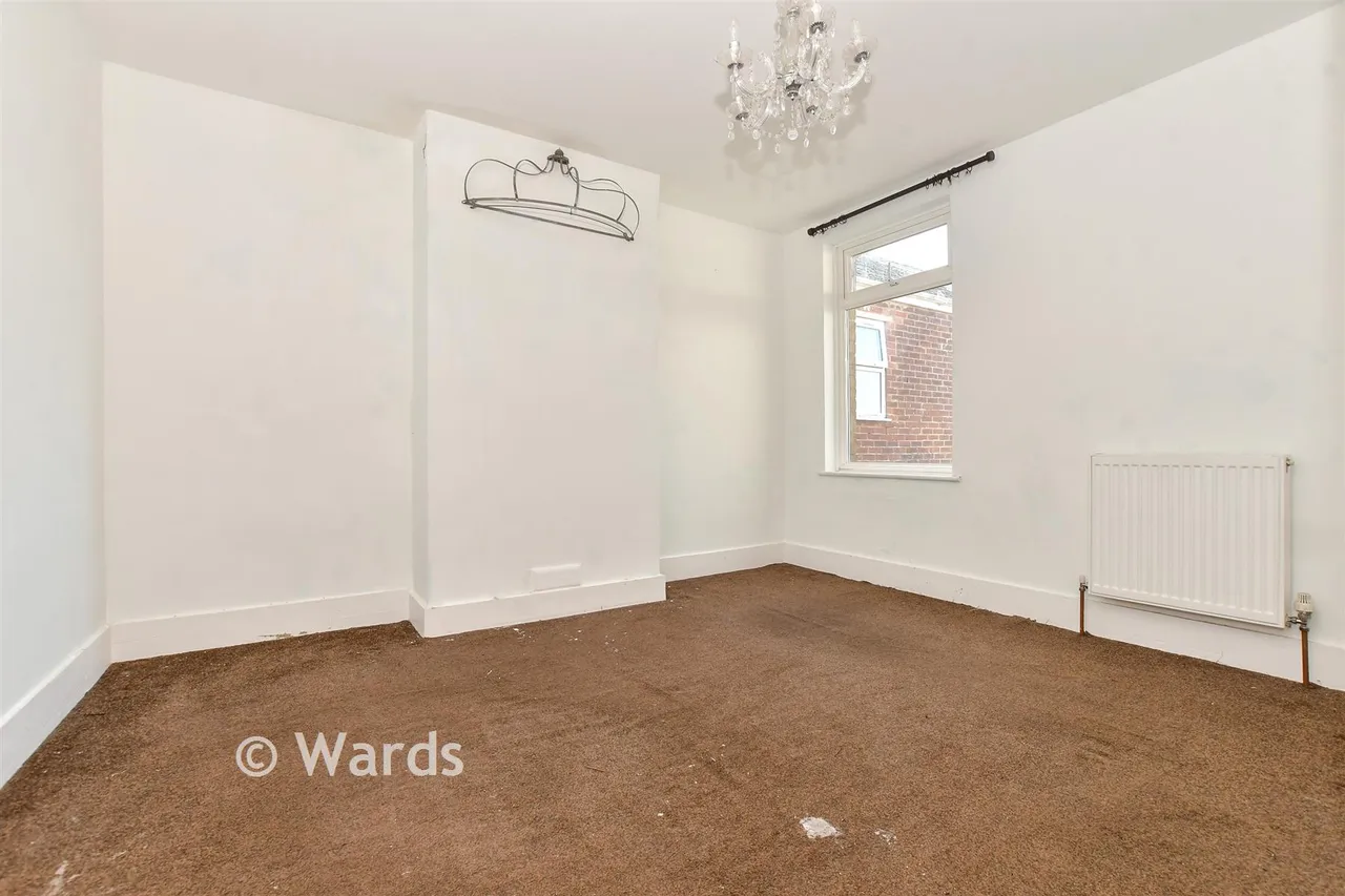 St. Richard's Road, Deal, CT14, photo 11