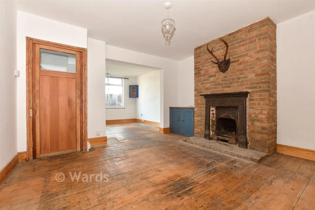 St. Richard's Road, Deal, CT14, photo 2