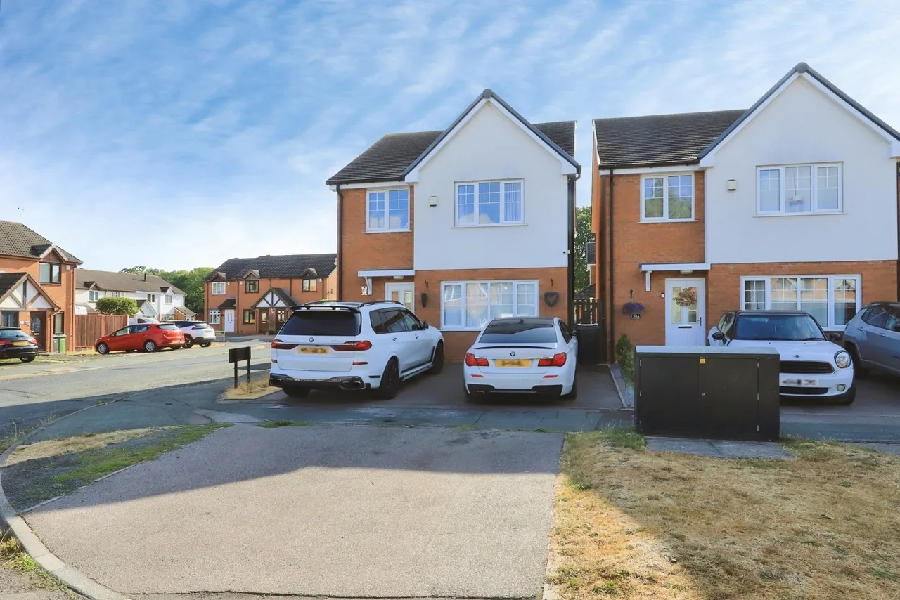 4 bed house for sale, Cromwell Road, Wolverhampton, WV10