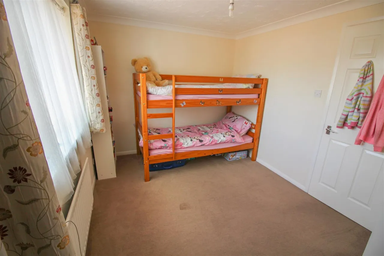 Tickenhall Drive, Church Langley, CM17, photo 8