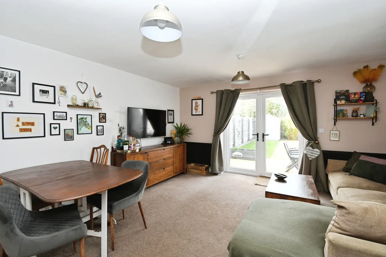 Canal Court, Saxilby. Lincoln, photo 6