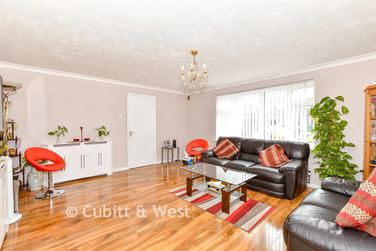 Marlborough Close, Chichester, PO19, photo 5