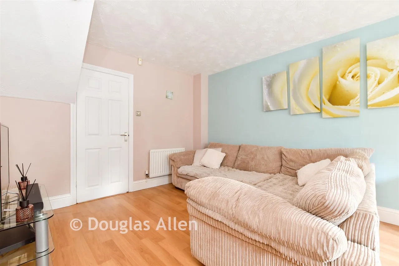 Headingley Close, Basildon, SS13, photo 7