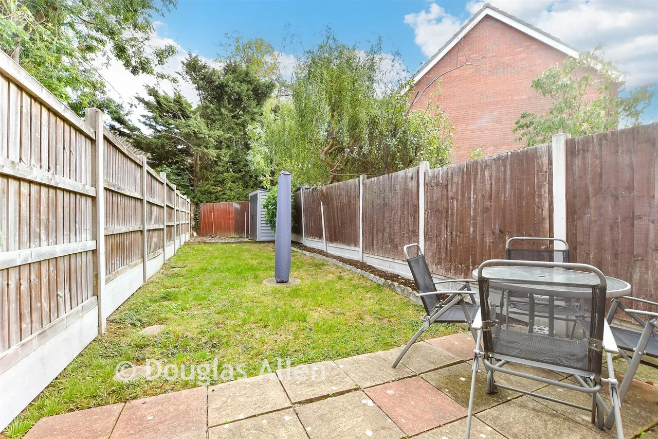 Headingley Close, Basildon, SS13, photo 2