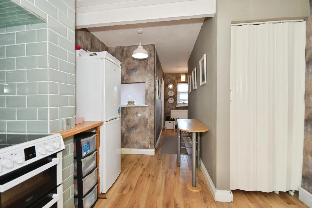 Sylvia Road, Dronfield, S18, photo 4