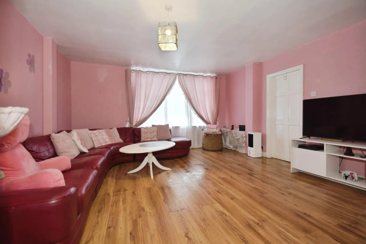 Sylvia Road, Dronfield, S18, photo 9