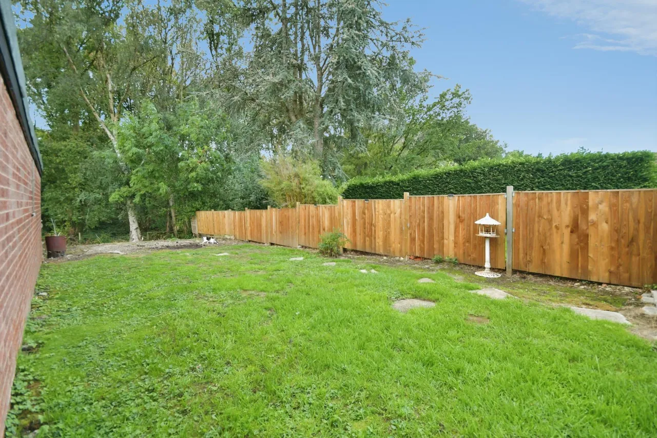 Sylvia Road, Dronfield, S18, photo 19