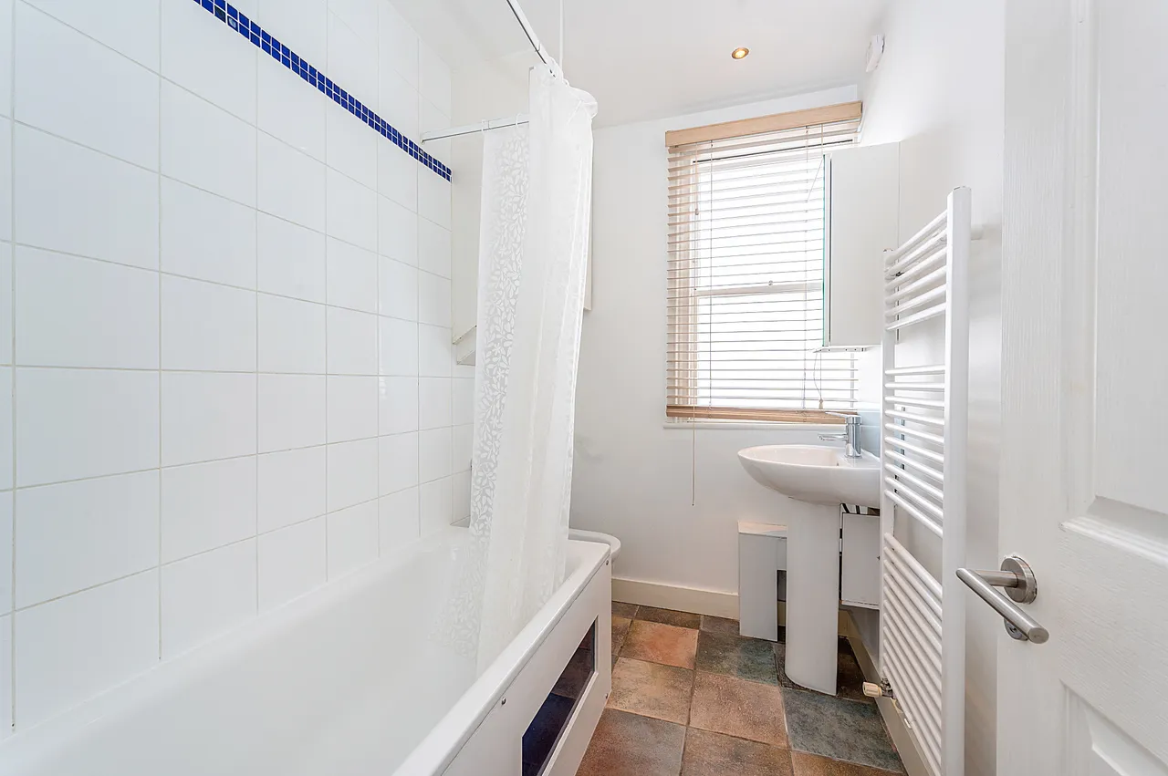 238a South Ealing Road, London, photo 7
