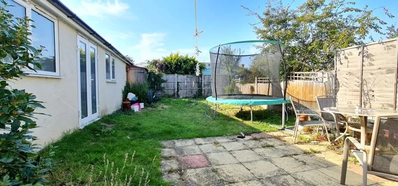 The Chase, Rayleigh, Essex, SS6 8QW, photo 3