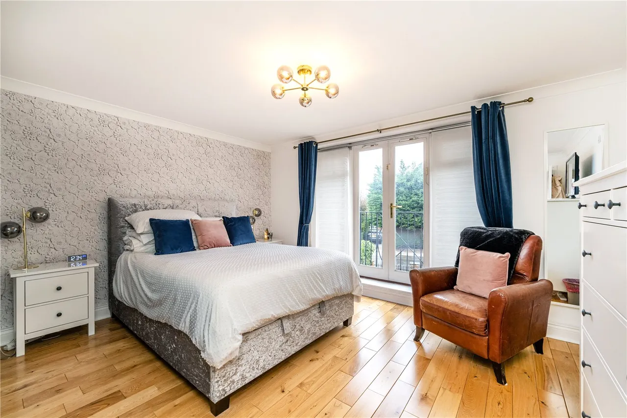 The Avenue, Hampton, TW12 3RN, photo 8