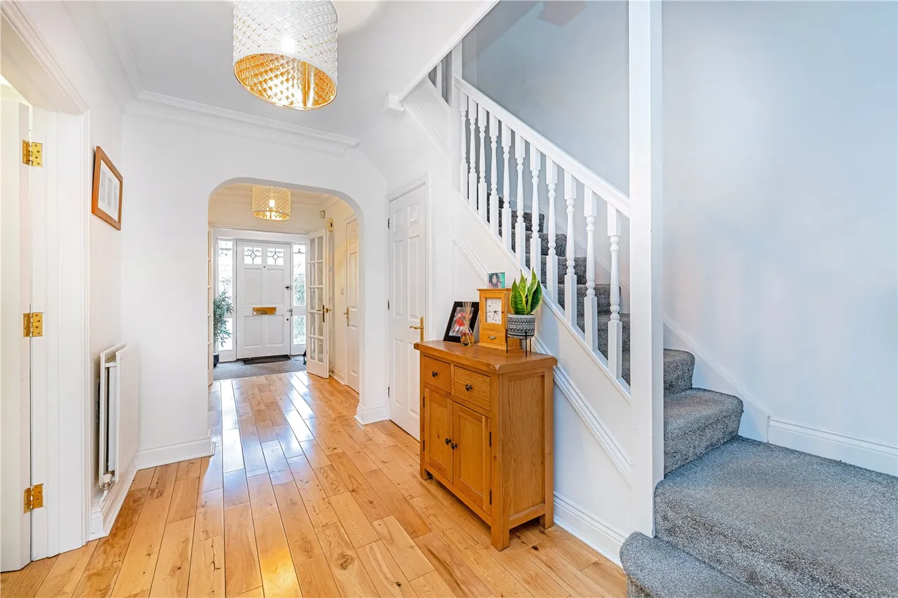The Avenue, Hampton, TW12 3RN, photo 3