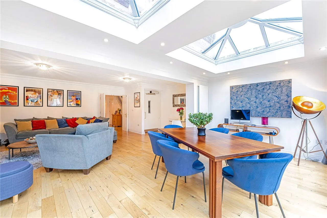 The Avenue, Hampton, TW12 3RN, photo 5