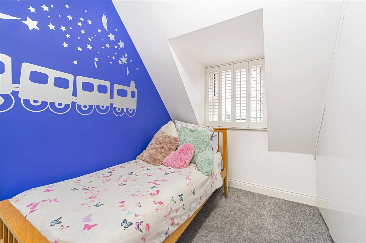 The Avenue, Hampton, TW12 3RN, photo 9