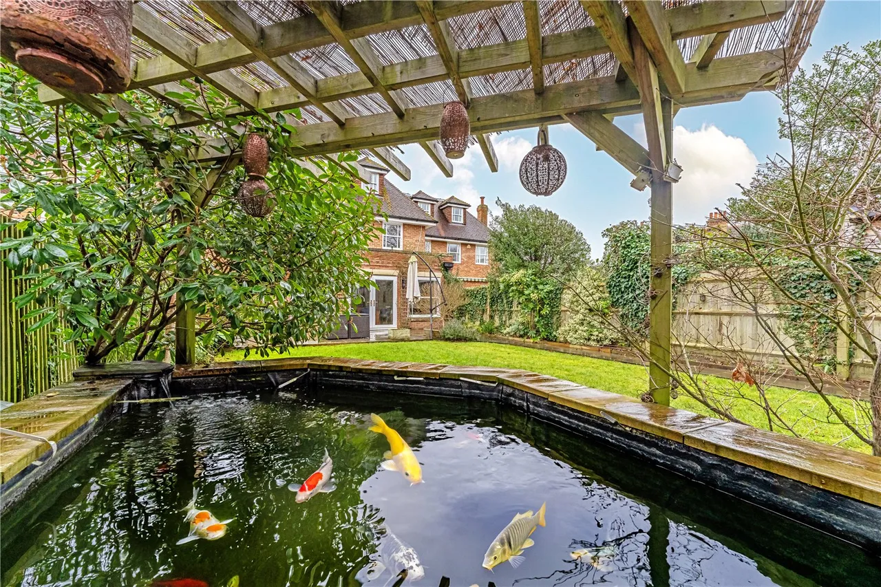 The Avenue, Hampton, TW12 3RN, photo 16