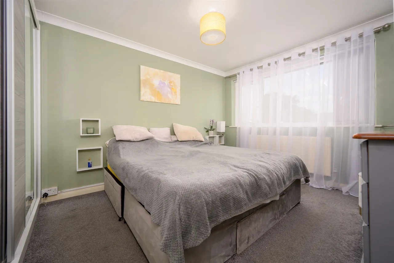 Millholm Road, Kettering, NN14, photo 9