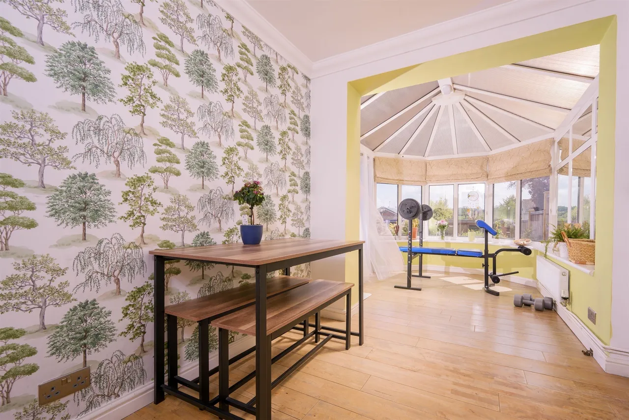 Millholm Road, Kettering, NN14, photo 6