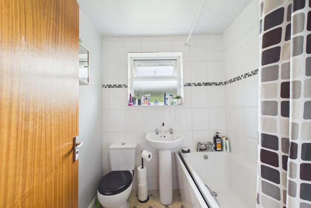 Hayclose Crescent, Kendal, LA9, photo 7