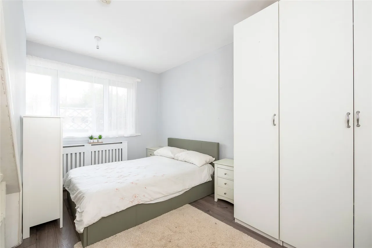 Grendon Way, Bierton, HP22, photo 16