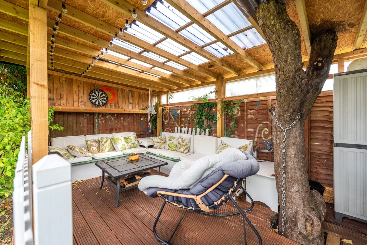 Grendon Way, Bierton, HP22, photo 13