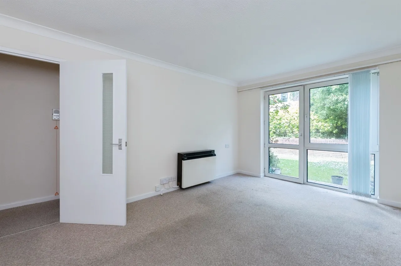 Ringwood Road, Ferndown, photo 4