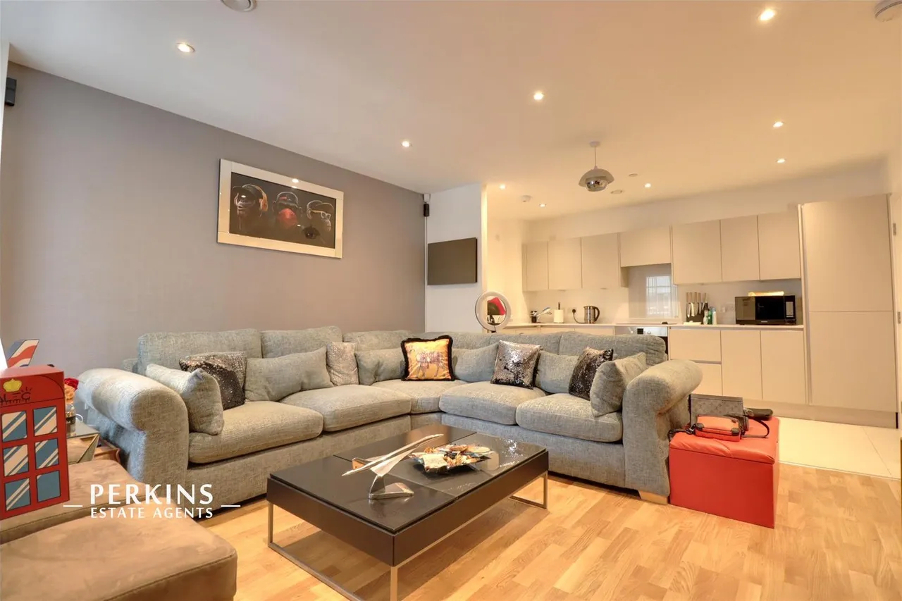 1 bed flat for sale, Signia court, Wembley, HA9