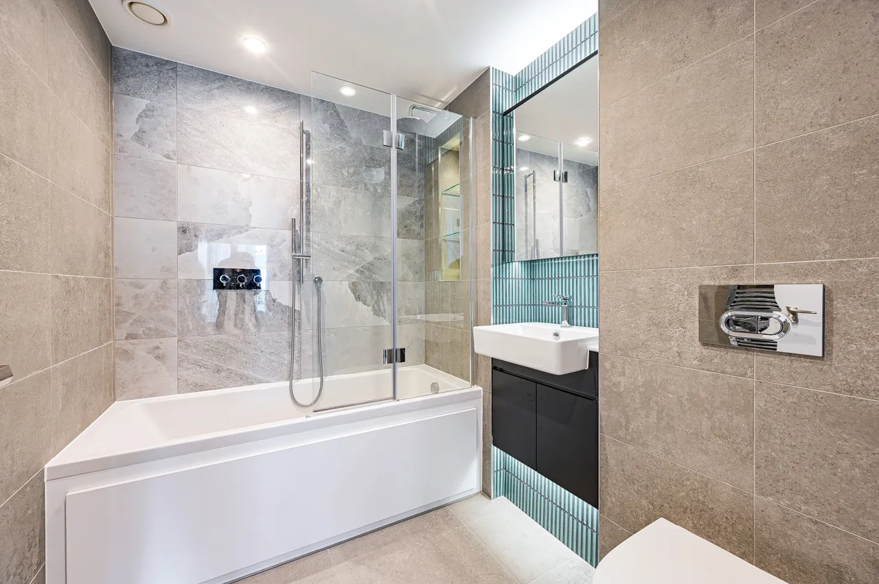 Flat 1004, Clement Apartments, Woolwich, photo 5