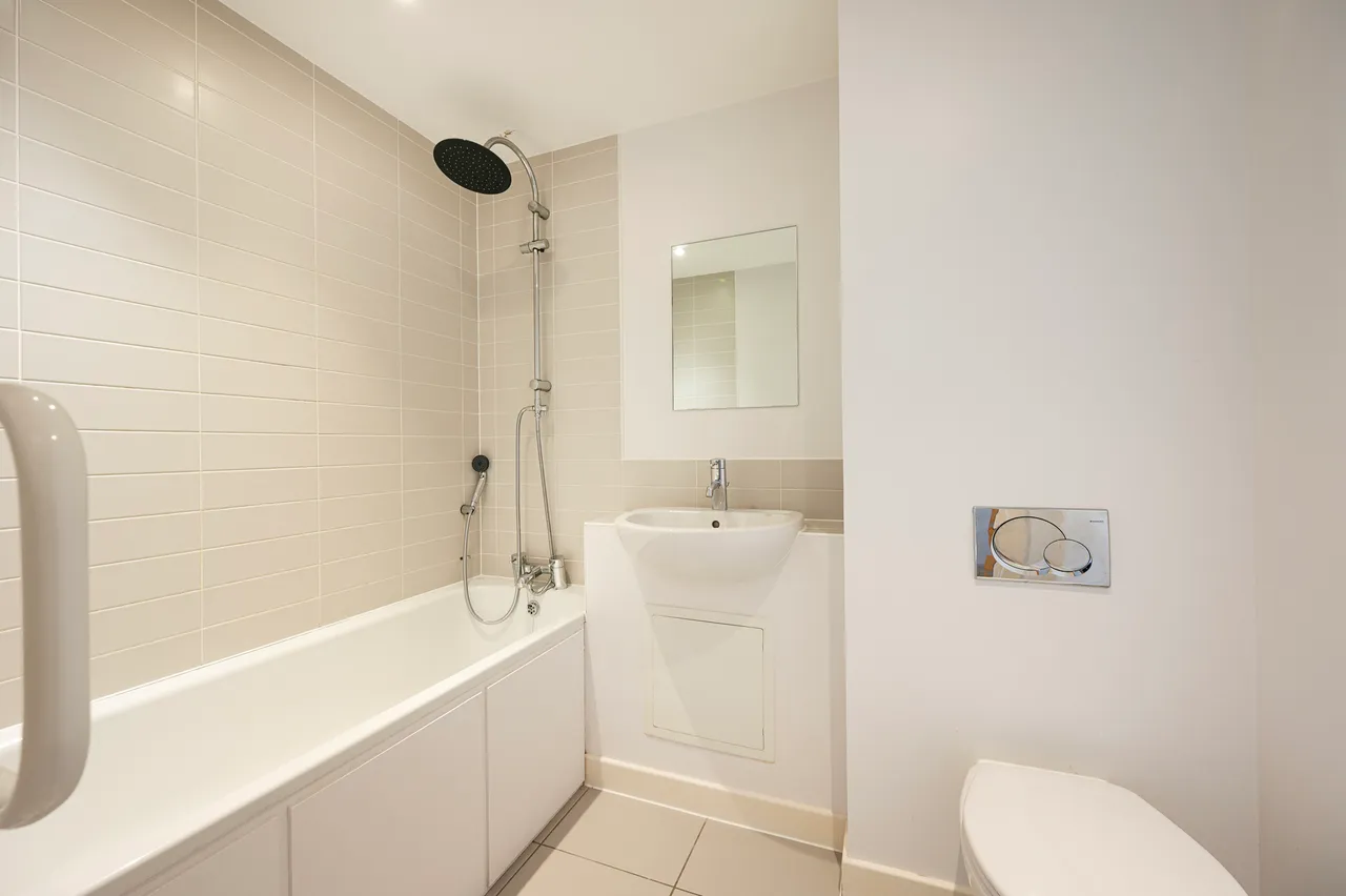 36 Johnston Court, 77 Oliver Road, London, photo 7