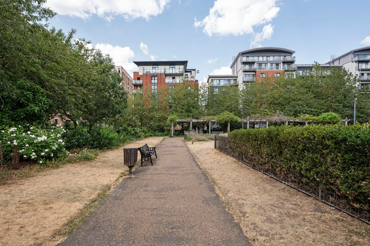 36 Johnston Court, 77 Oliver Road, London, photo 9