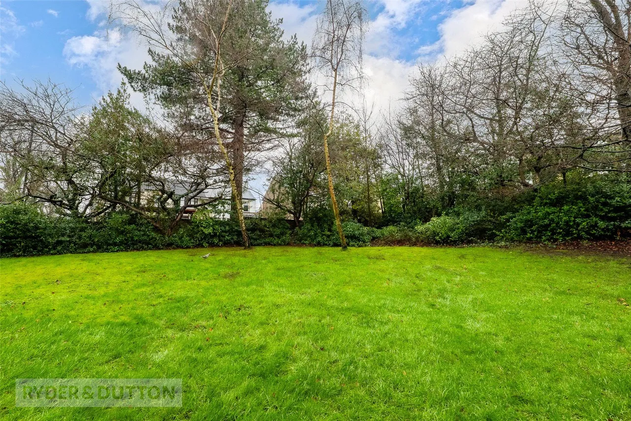 Bishopdale Court, Halifax, HX1, photo 19