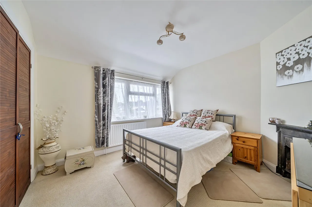 Weston Avenue, Addlestone, KT15, photo 8