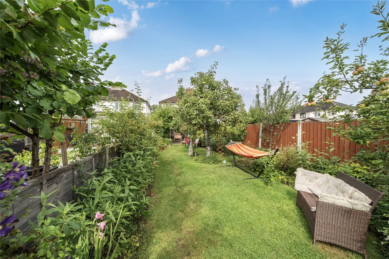 Weston Avenue, Addlestone, KT15, photo 7