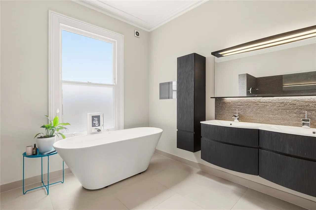 Ouseley Road, London, SW12, photo 8
