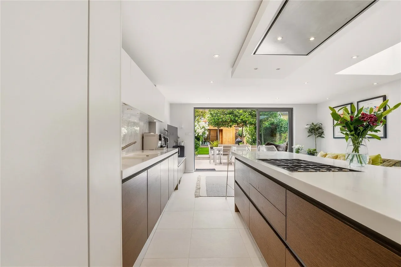 Ouseley Road, London, SW12, photo 13