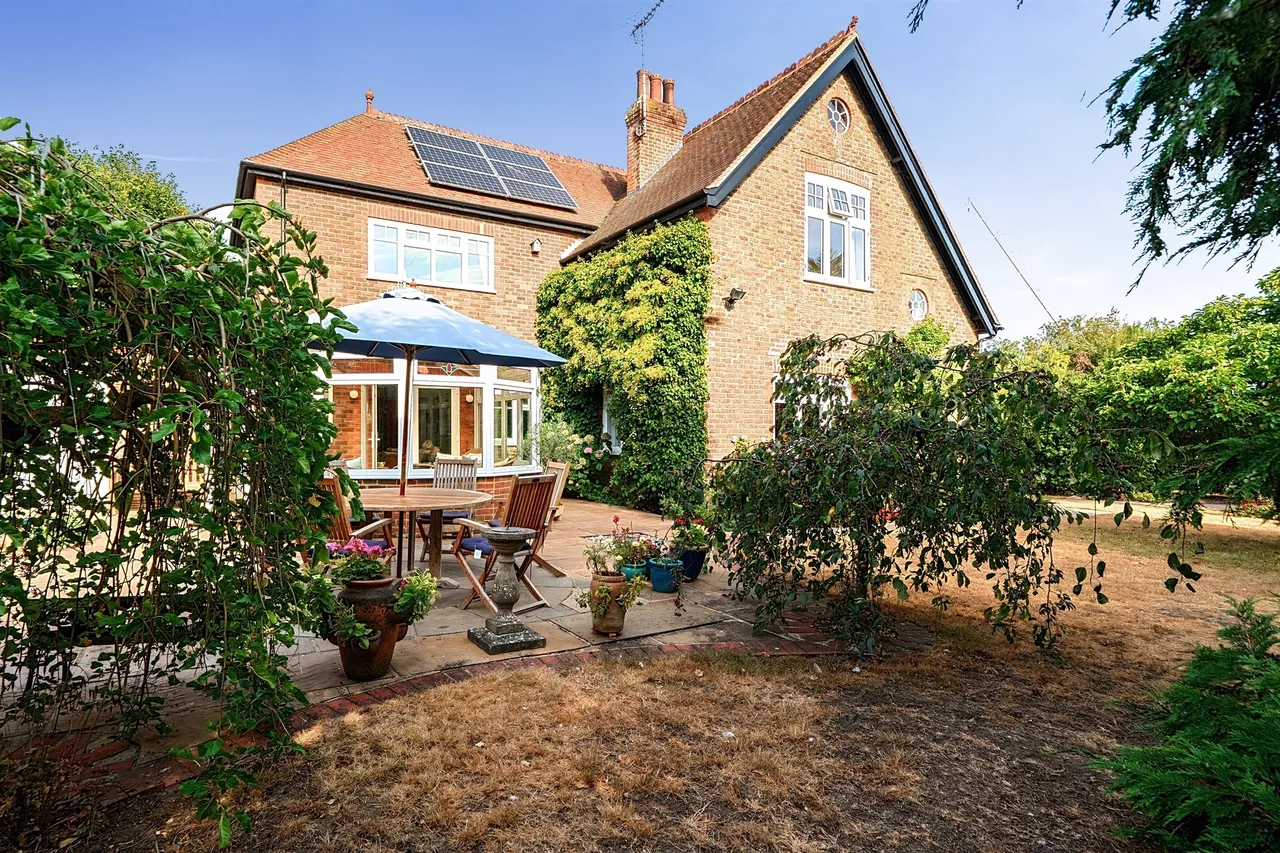 4 bed house for sale — Lansdowne Road, Angmering, Littlehampton