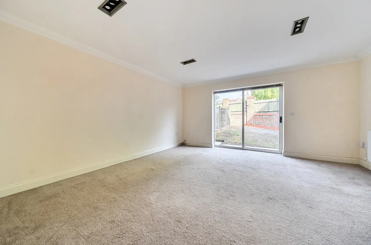 East Hundreds, Fleet, Hampshire, GU51 1HL, photo 10