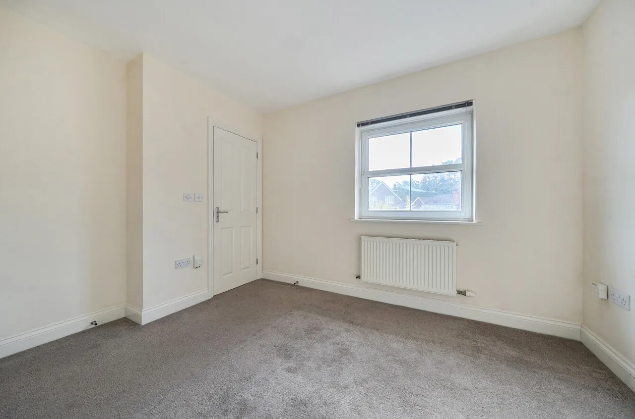 East Hundreds, Fleet, Hampshire, GU51 1HL, photo 11