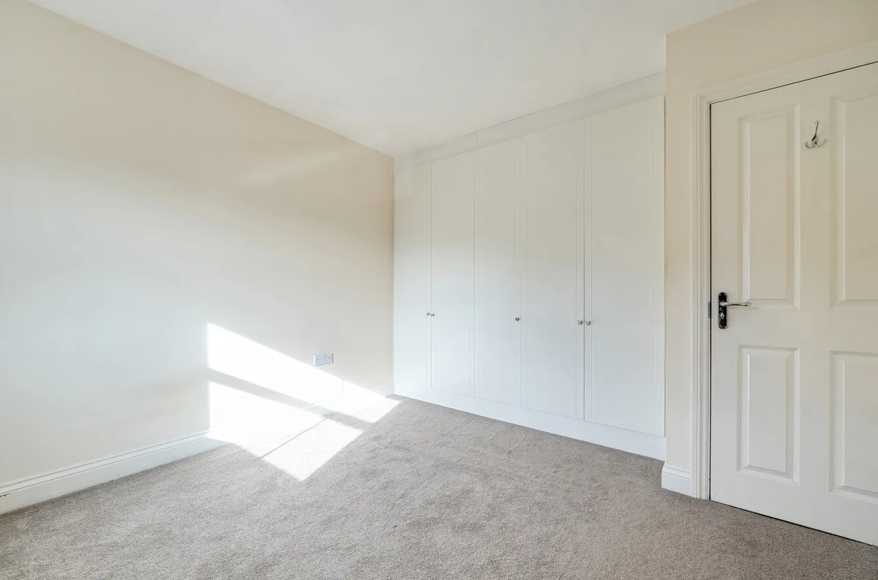 East Hundreds, Fleet, Hampshire, GU51 1HL, photo 12