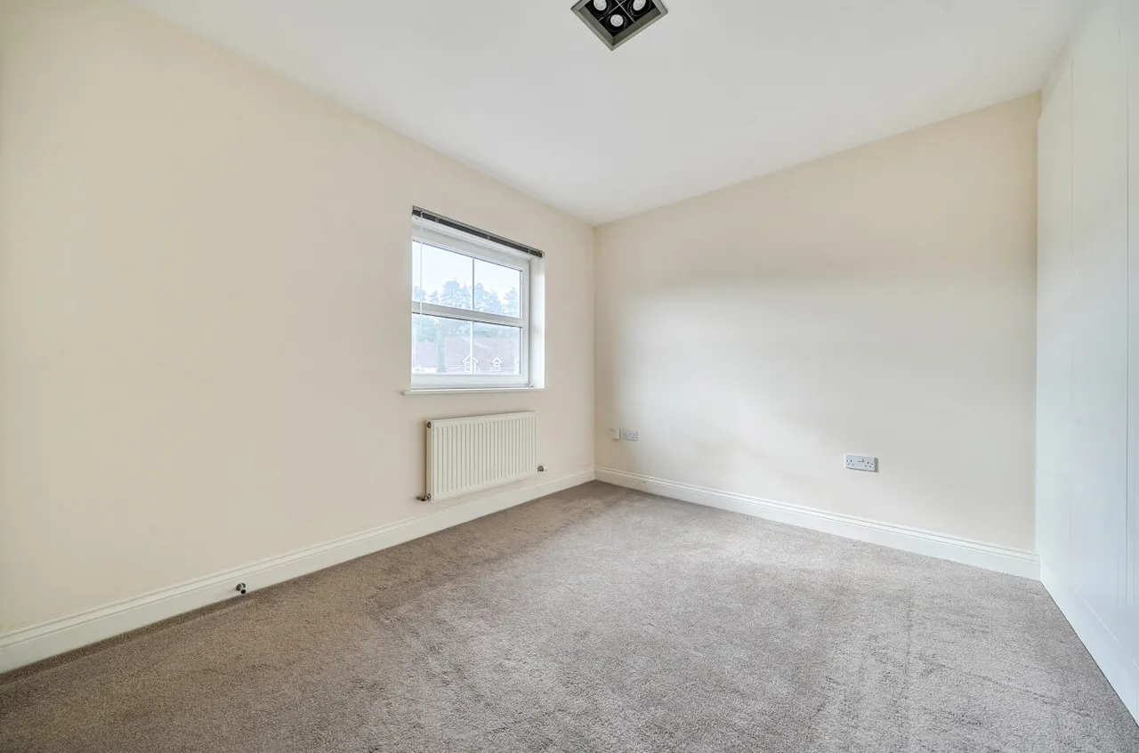East Hundreds, Fleet, Hampshire, GU51 1HL, photo 5