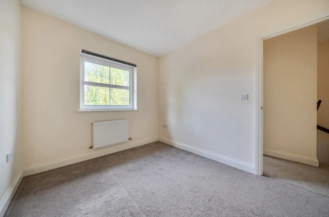 East Hundreds, Fleet, Hampshire, GU51 1HL, photo 14