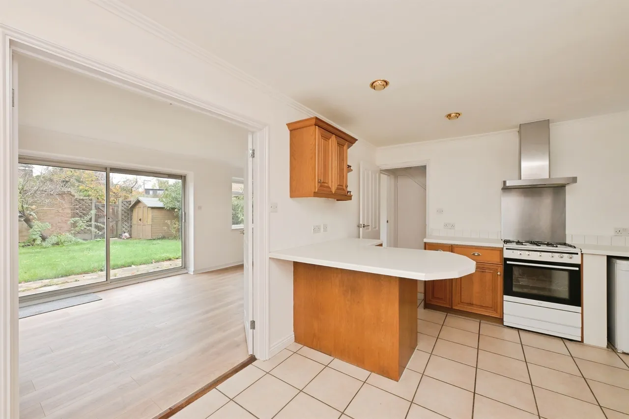 Wallers Way, Hoddesdon, photo 4